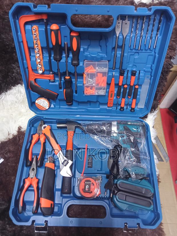 Drill Set Makita With 750watts Drill