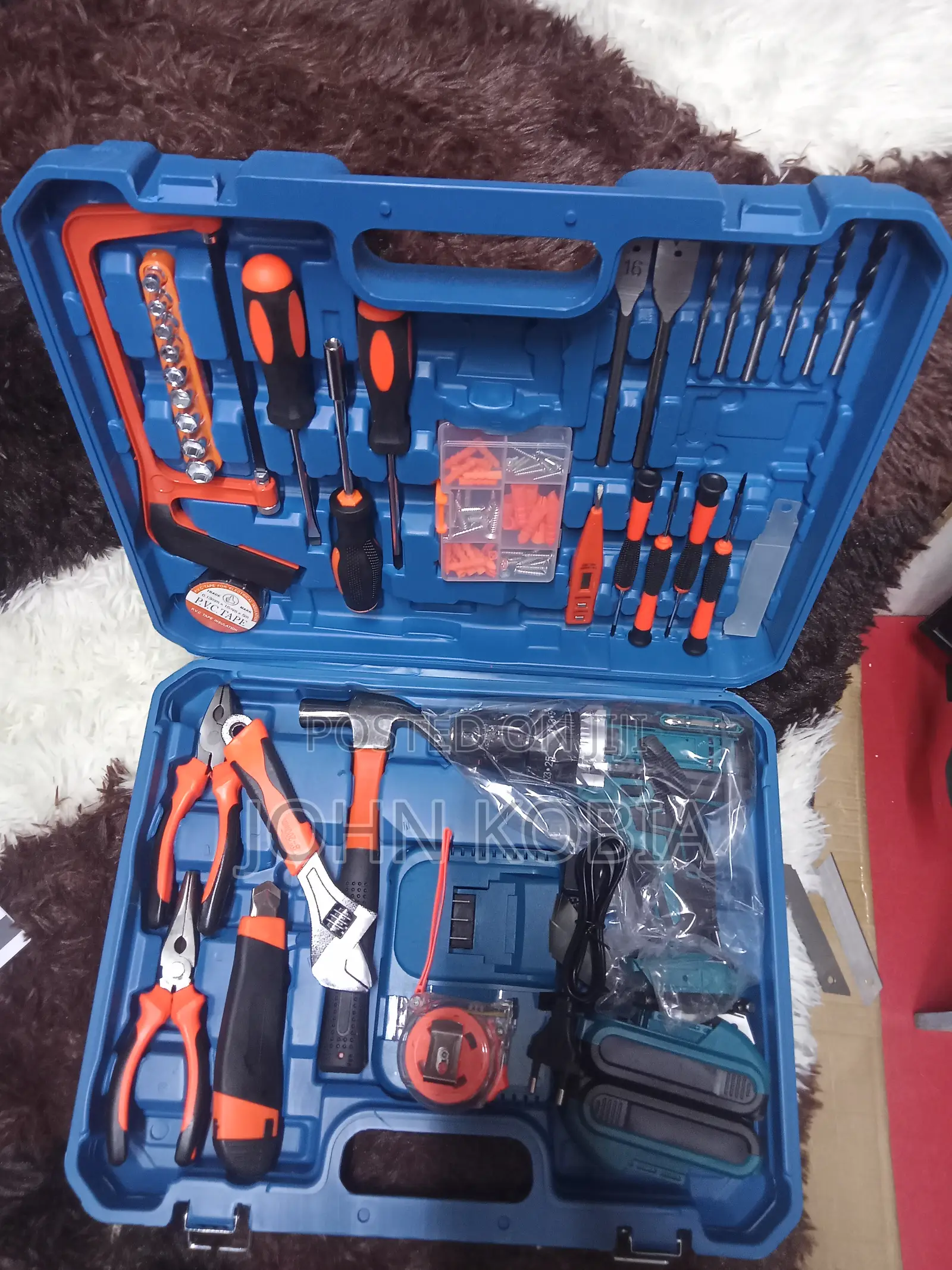 Drill Set Makita With 750watts Drill