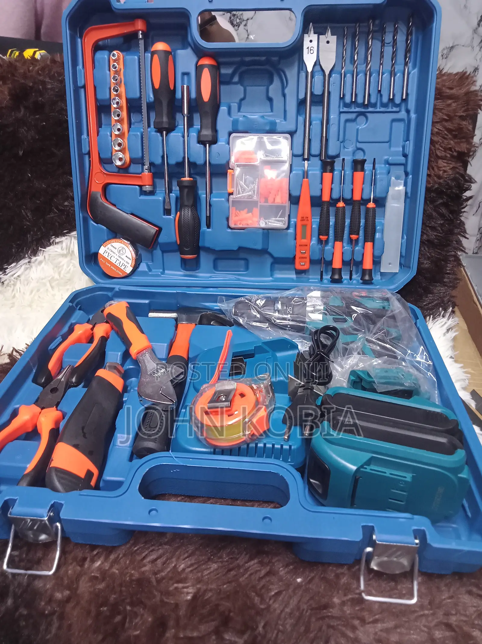 Drill Set Makita With 750watts Drill