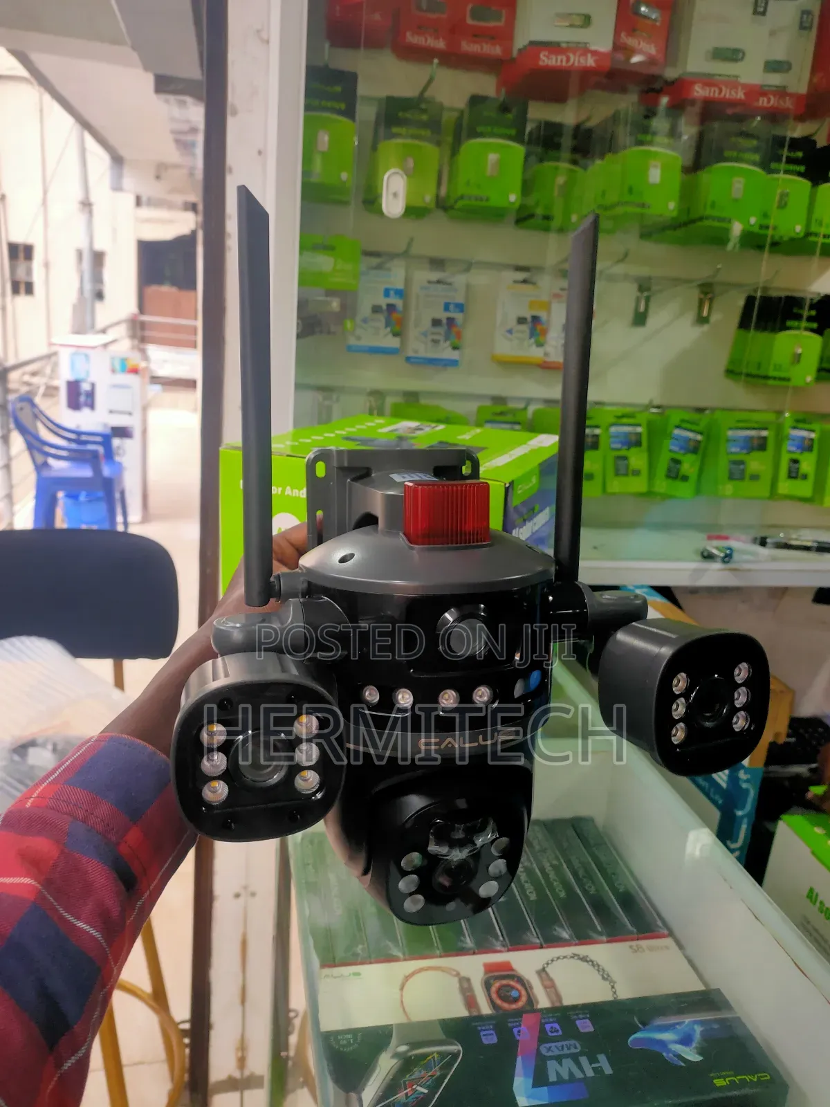 PTZ Ai Humanoid Solar PTZ 2in1 4g Camera With 3 Screens