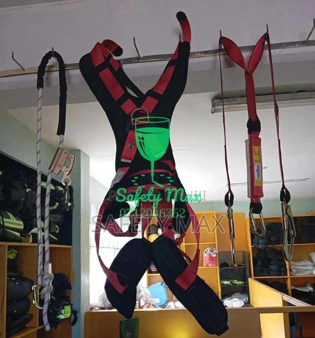 Full Body Harness With A Double Hook Lanyard - main view
