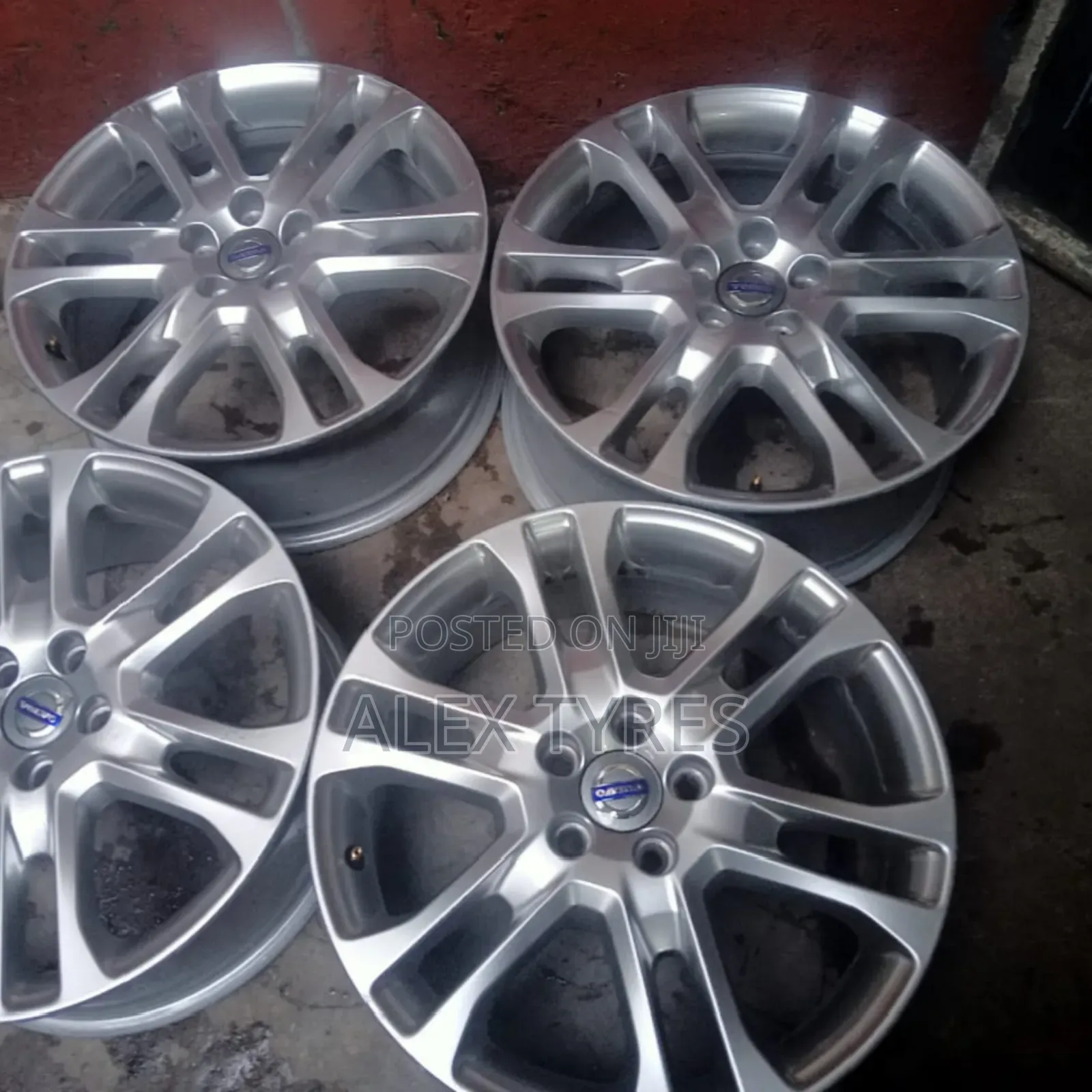 Size 18 Inches Volvo Rims Set