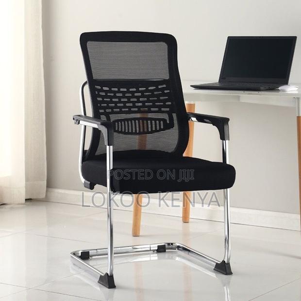 Office Chair: Mesh Movable Conference Office Chair - thumbnail 3