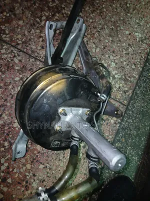 Toyota Shark 5l and 3l Brake Booster and Master Cylinder