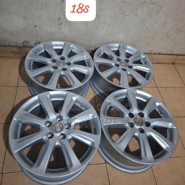 Size 18 Inches Crown Rims Set