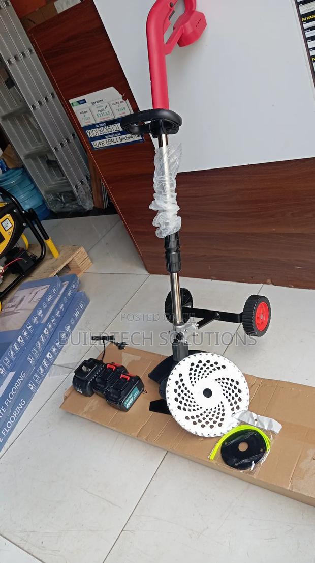 Cordless Brush Cutter/ Rechargeable Battery