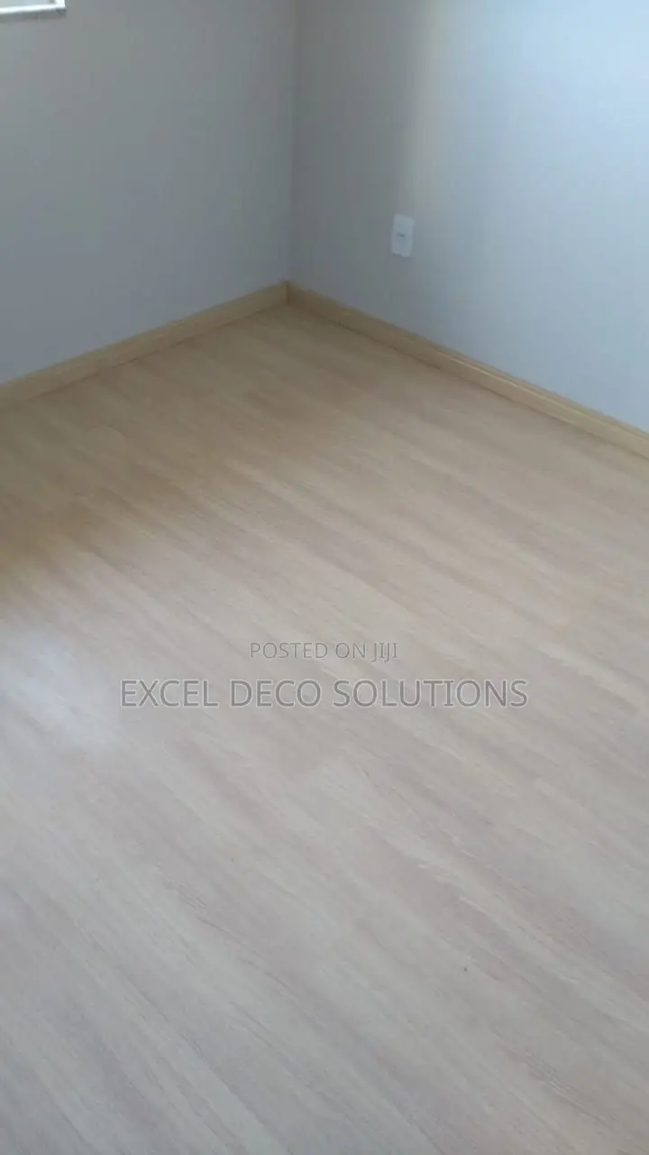 LVT Self-Adhesive – Transform Your Space Fast!