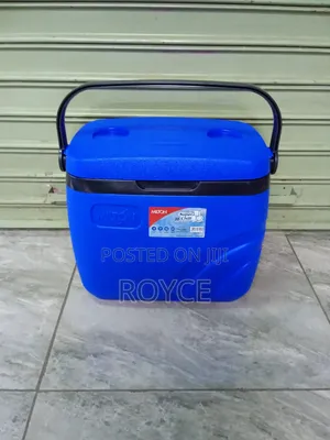 30 Litres Cooler Box