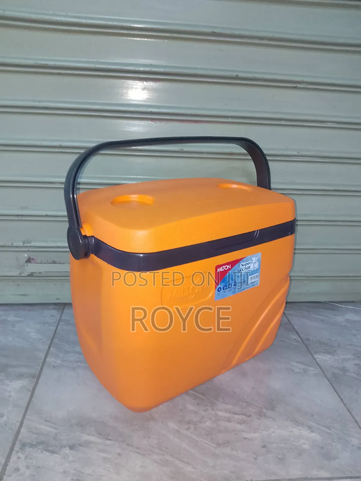 30 Litres Cooler Box