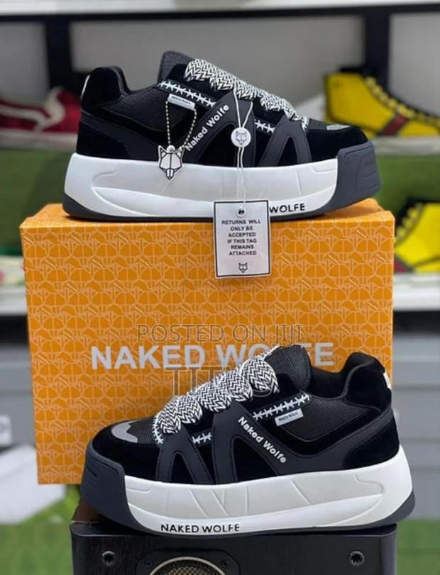 Naked Wolfe - thumbnail 2