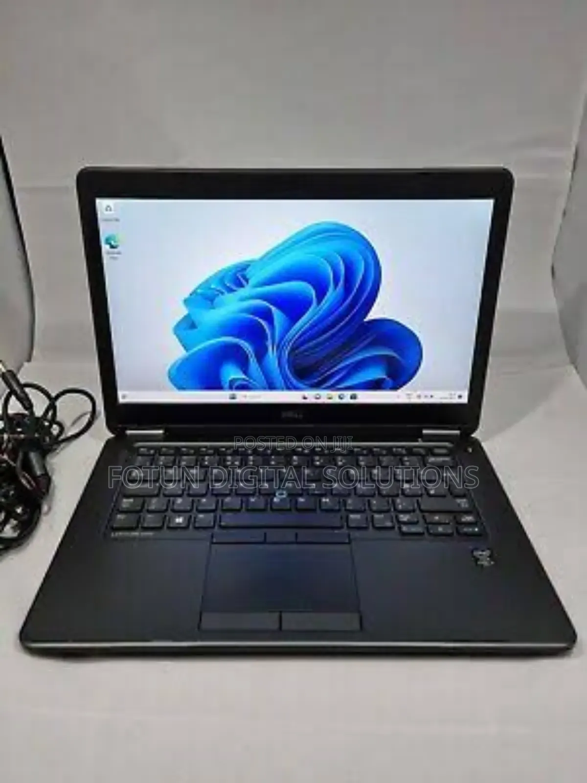 Laptop Dell Latitude 7450 4GB Intel Core I5 HDD 128GB