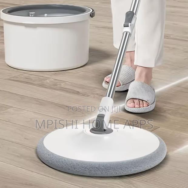 Spin Mop and Bucket - main view