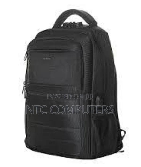 Vention 14" Water-Repellent Laptop Backpack (48cm X 30cm - main view