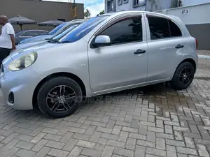 Nissan March 1.2 AWD 2017 Silver