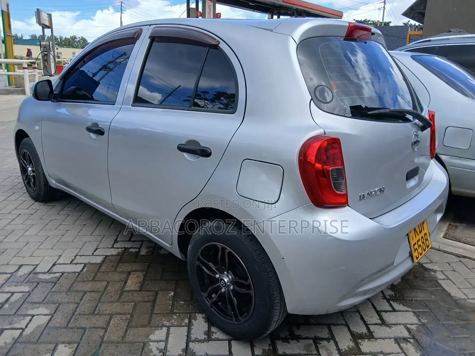 Nissan March 1.2 AWD 2017 Silver