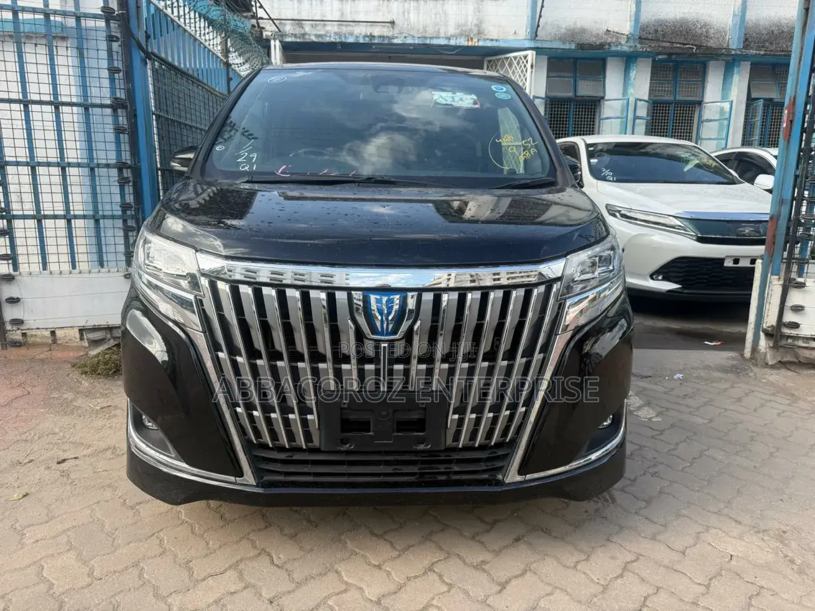 Toyota Esquire 1.8 FWD Hybrid (7 seater) 2019 Black