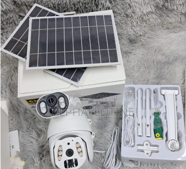 Dual Lens Dual Screen Solar PTZ Camera