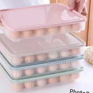 24pcs Plastic Stackable Egg Tray