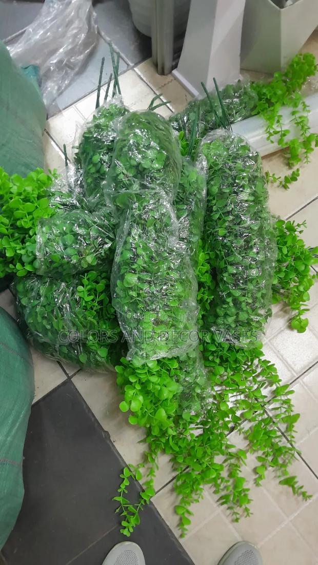 Elegant Vines for Wall and Roof Decor in Restaurants/Hotels