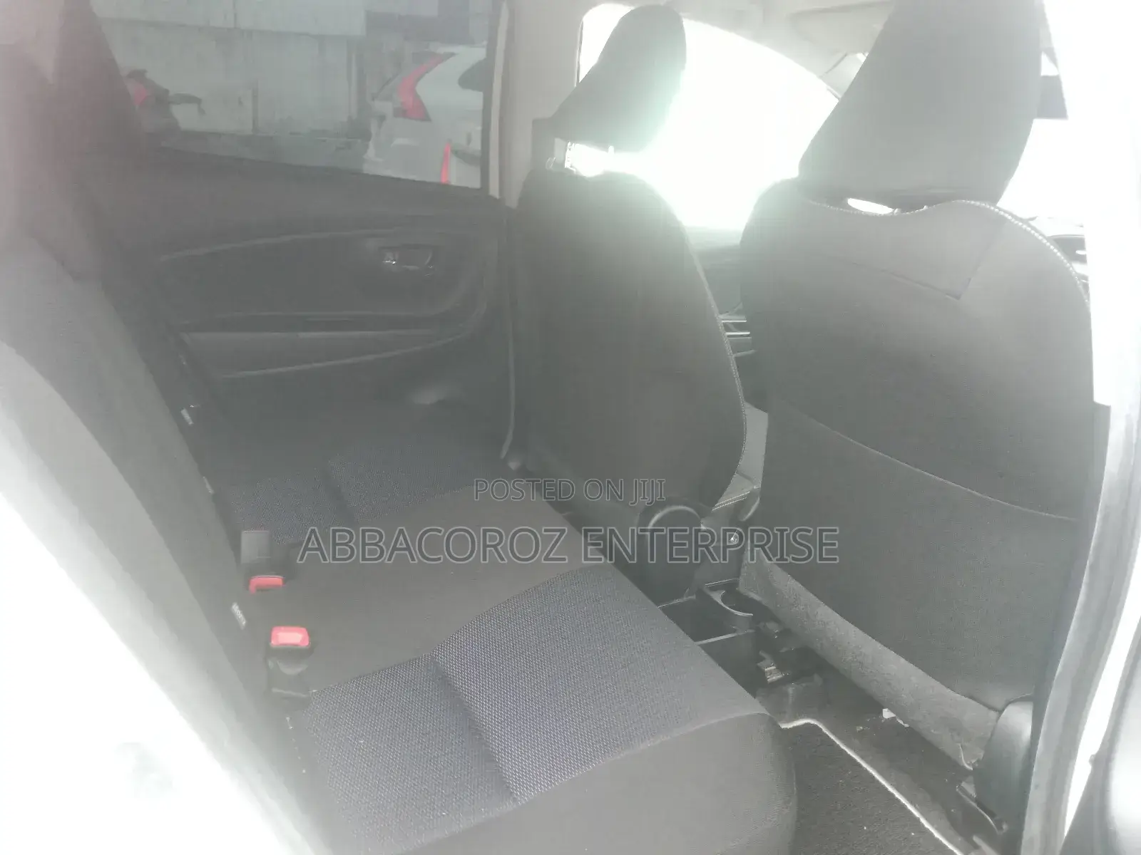 Toyota Vitz 1.5 FWD Hybrid 5dr 2019 White