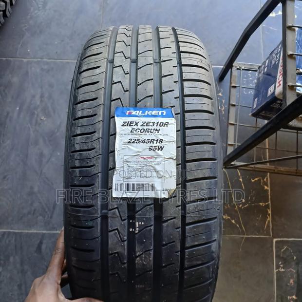 225/45r18 Falken - thumbnail 2
