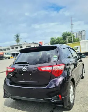 Toyota Vitz 1.3 AWD 5dr 2018 Purple