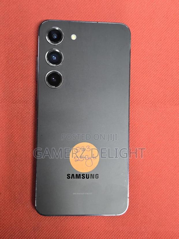 Samsung Galaxy S23 256 GB Gray