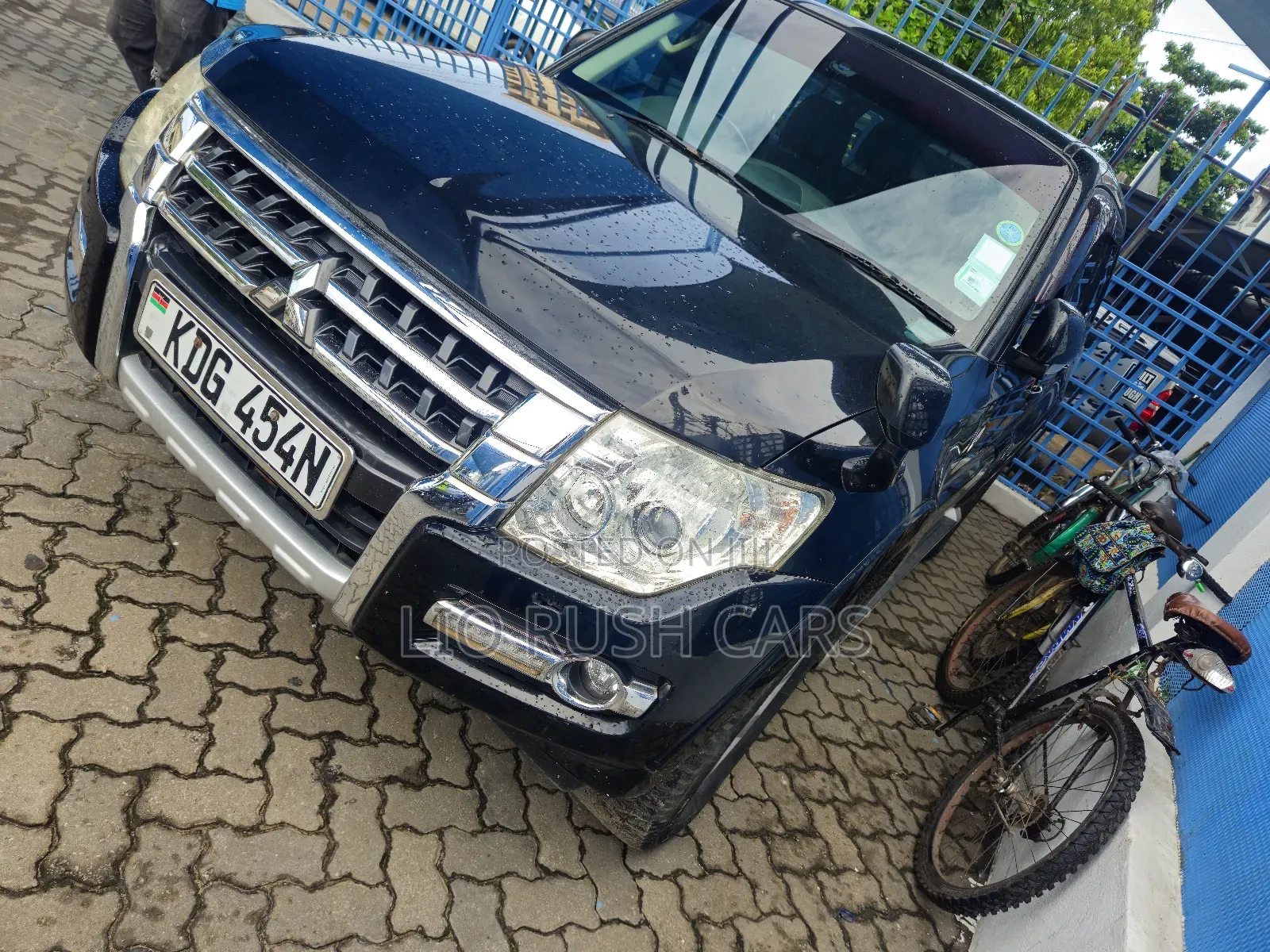 Mitsubishi Pajero 2015 Black