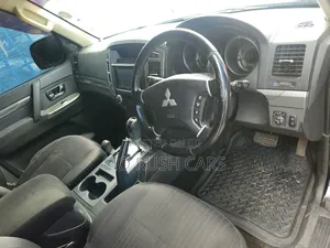 Mitsubishi Pajero 2015 Black