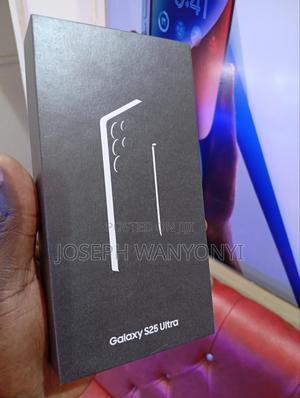 New Samsung Galaxy S25 Ultra 256 GB Green