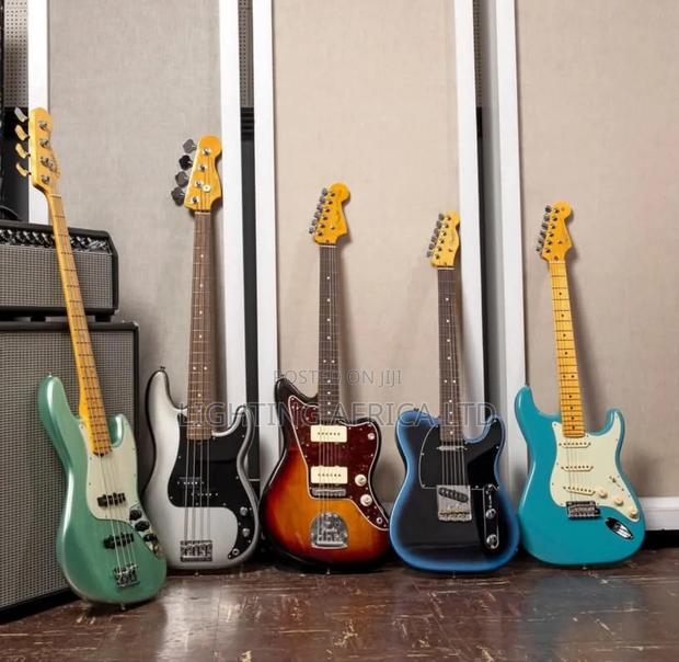 5 String Bass Active Guitar Fender/Ibanez - main view