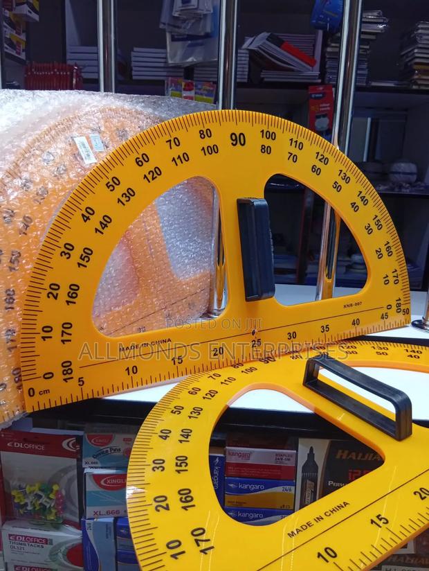 Blackboard/Teacher's Protractor Plastic - main view