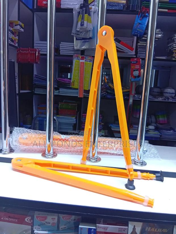 Blackboard/Teacher's Compass- Plastic - thumbnail 4