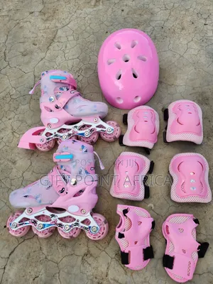 Full Set Roller Skate Shoes With Helmet and Guards for Kids