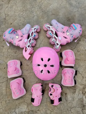 Full Set Roller Skate Shoes With Helmet and Guards for Kids