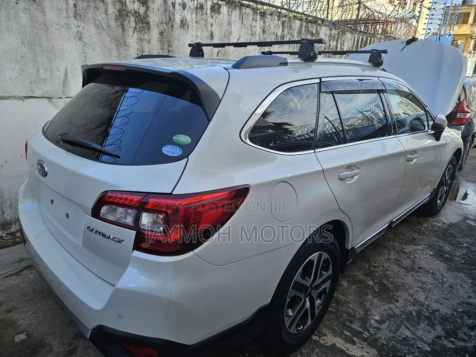 Subaru Outback 2018 White