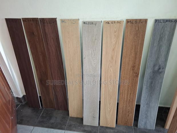 Modern Design SPC Interlocking Flooring. - thumbnail 3