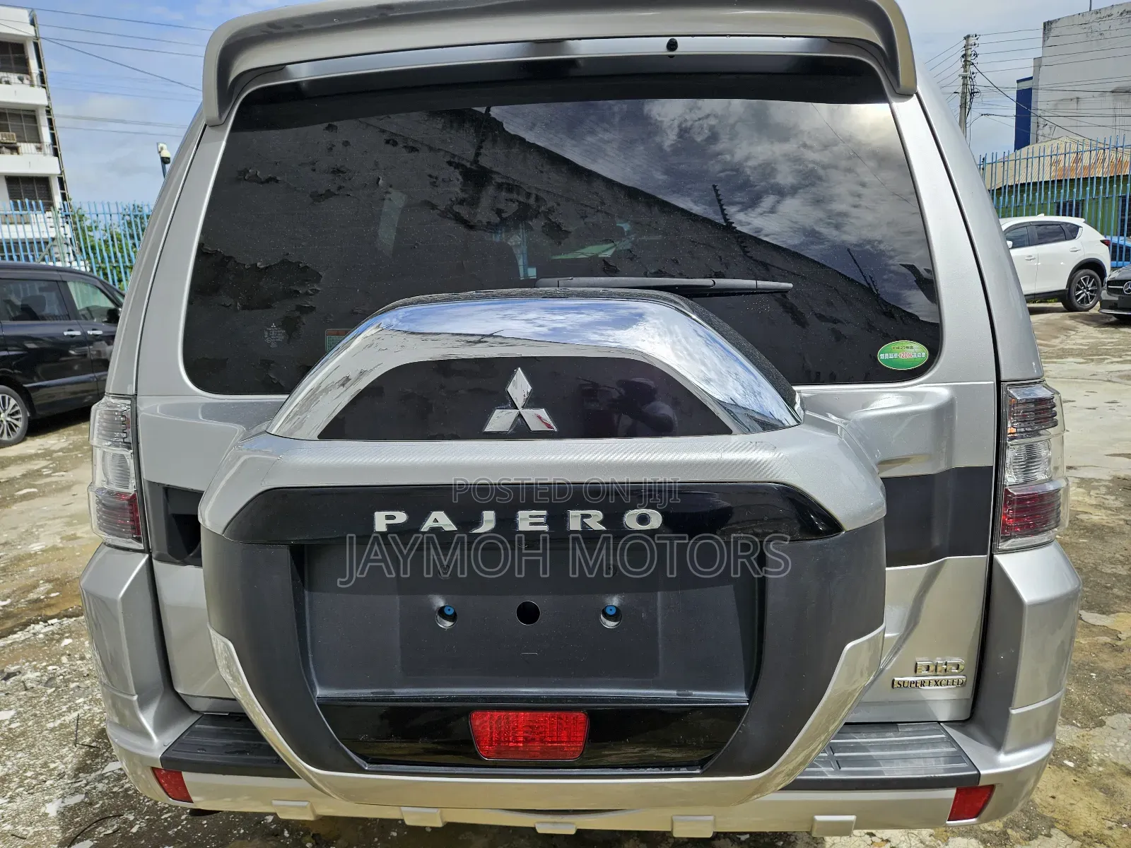 Mitsubishi Pajero 2019 Silver