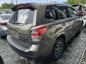 Subaru Forester 2018 Gold