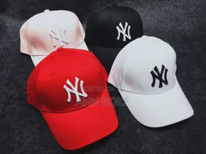 *New in Trendy Caps Available Come in Colour Blac