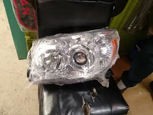 Headlamp Toyota Hilux Surf Depo