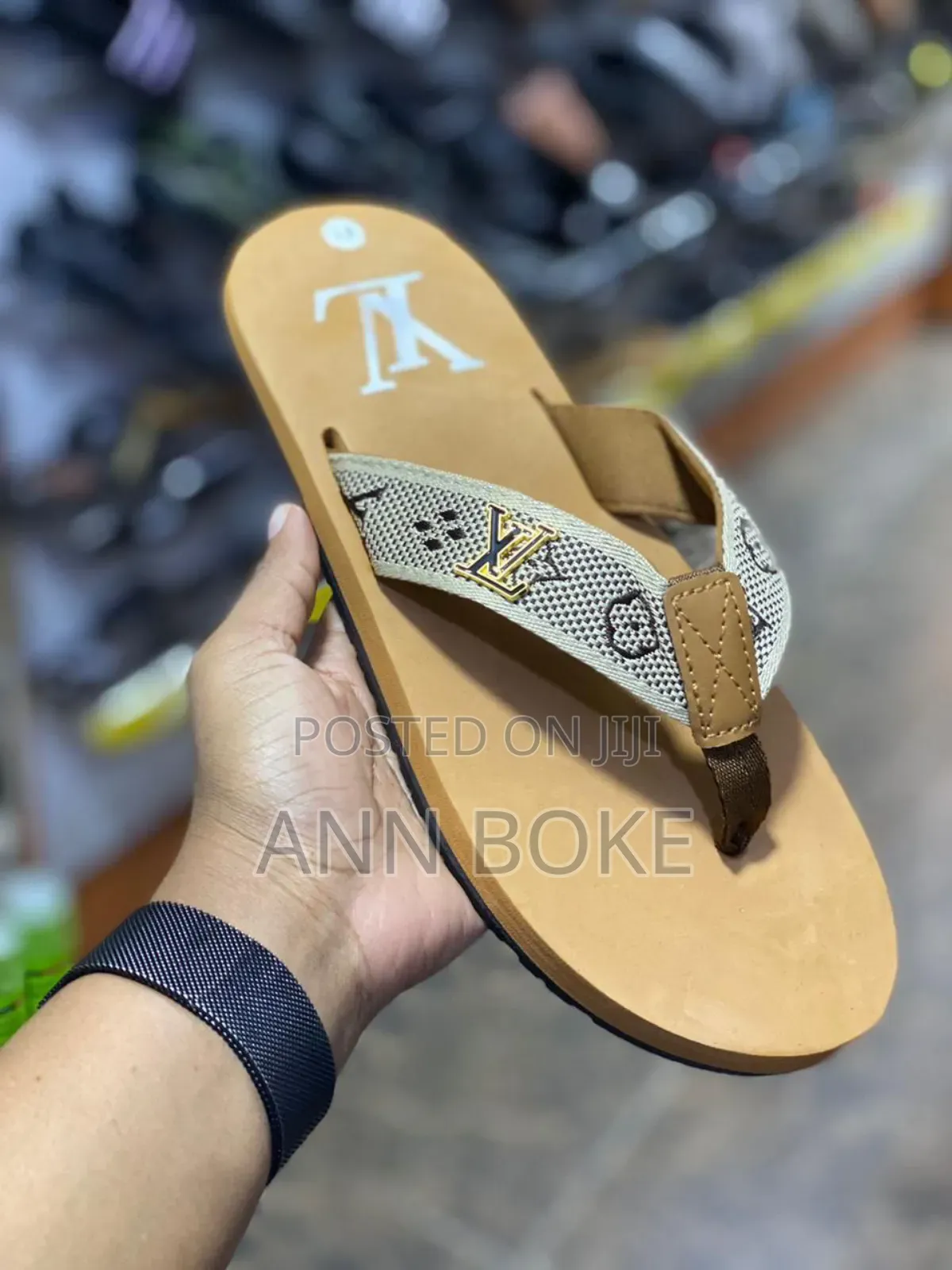 Available Size 40-45