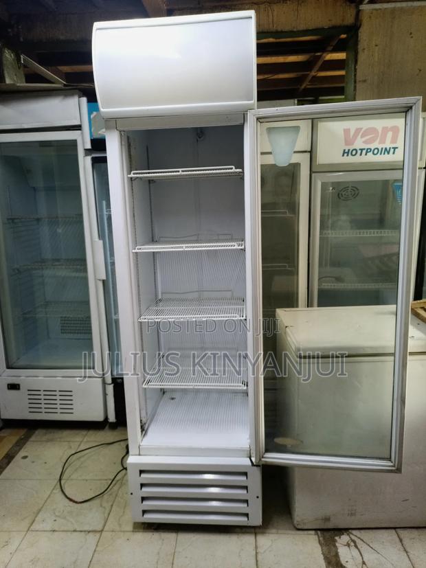 Front Door Display Fridge - thumbnail 3
