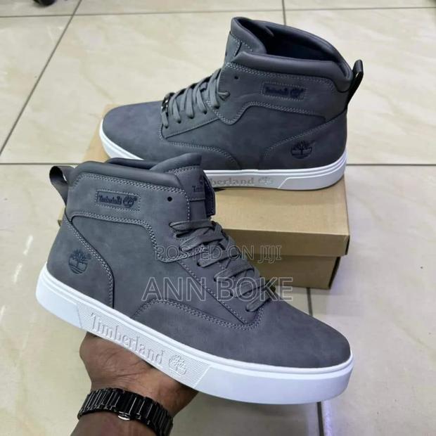Size 40-45 
 at 3000 - thumbnail 2