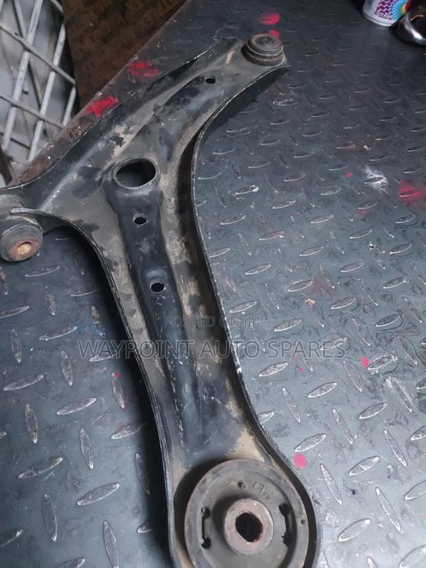 Front Arm Mazda Demio 2012 - main view