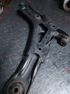 Front Control Arm Toyota Sienta/Probox