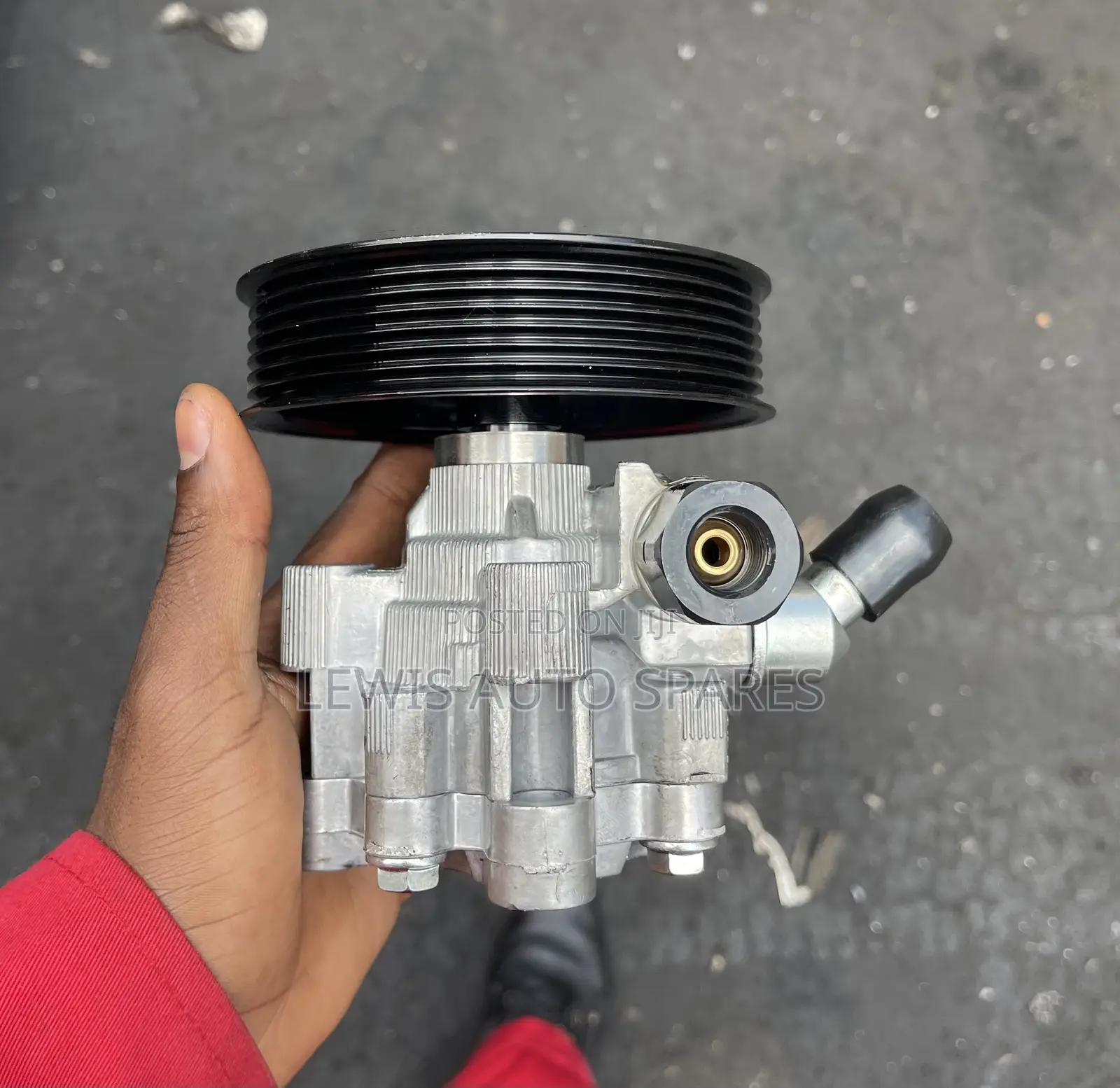 V8 Petrol 2uz Power Steering Pump