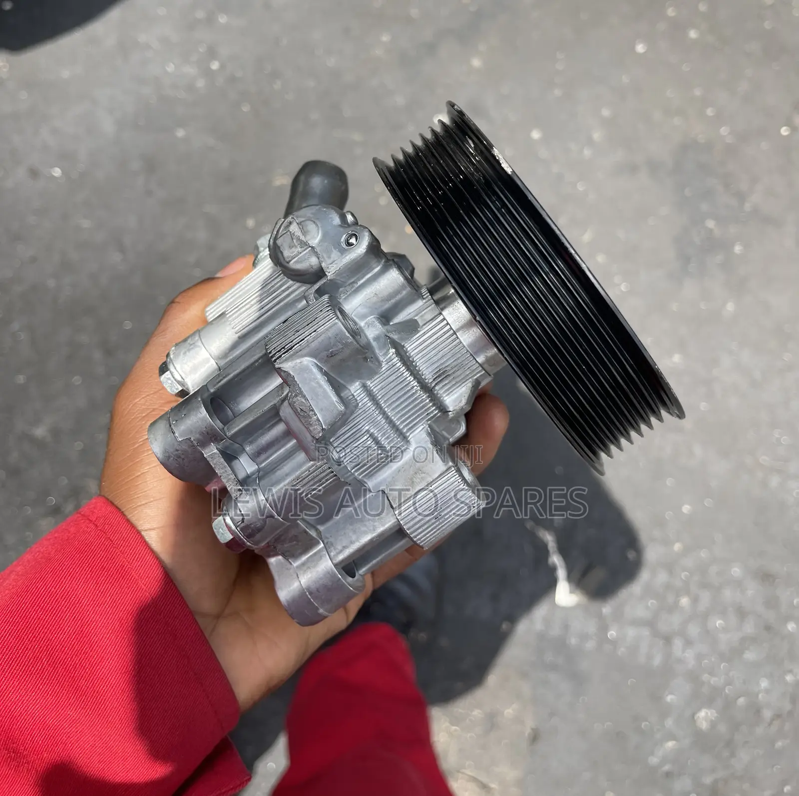 V8 Petrol 2uz Power Steering Pump