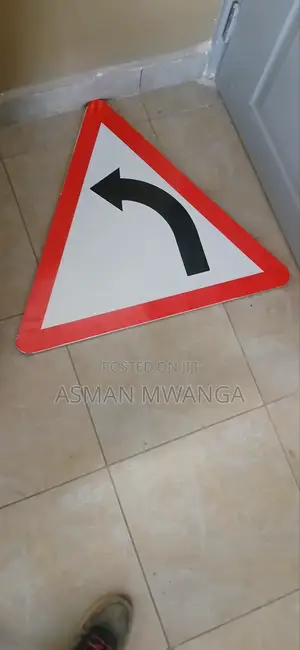 Road Signs/Signs