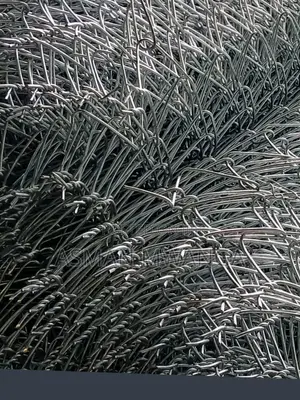 Galvanised Mesh Wire 11g 3.0mm With Barbed End.